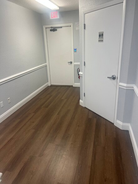 More Photos Of 1435 Dunn Ave, Daytona Beach Medical For Lease