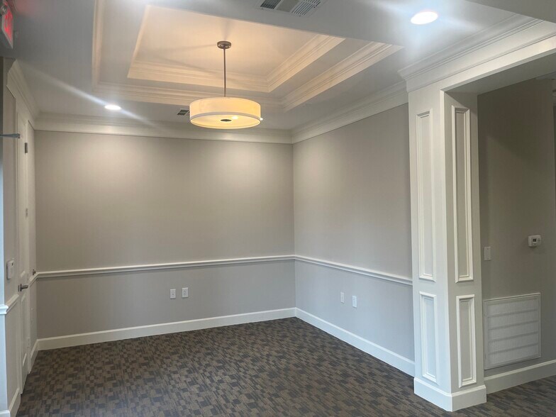 More Photos Of 20008 Champion Forest Dr, Spring Office Residential For Sale