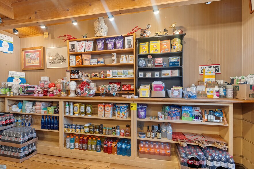 More Photos Of 561 Main St, Boxford General Retail For Sale
