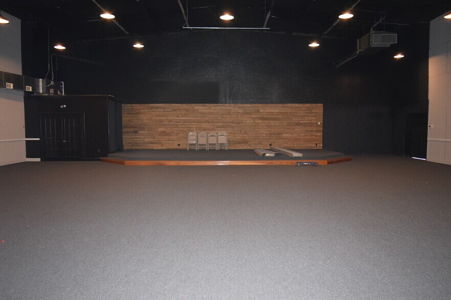 More Photos Of 37092 Miller Rd, Prairieville Industrial For Lease