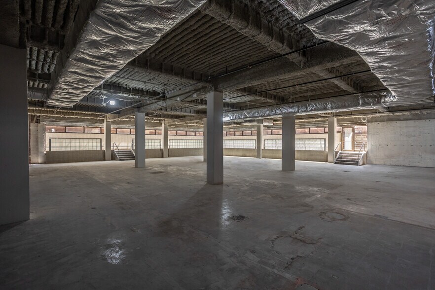 More Photos Of 611 5th Ave, Des Moines Office For Lease