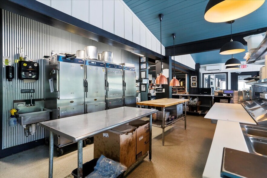 More Photos Of 985 Baltimore Pike, Gettysburg Storefront For Sale