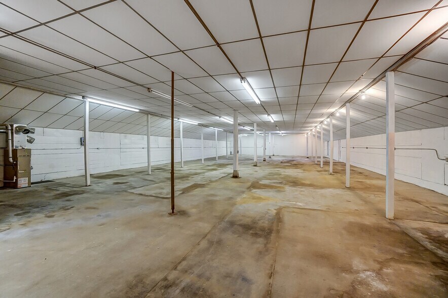 More Photos Of 211 S Greenlawn Ave, Elida Warehouse For Sale
