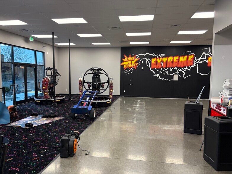 More Photos Of 8425 D Chapel Hill Blvd, Pasco General Retail For Lease