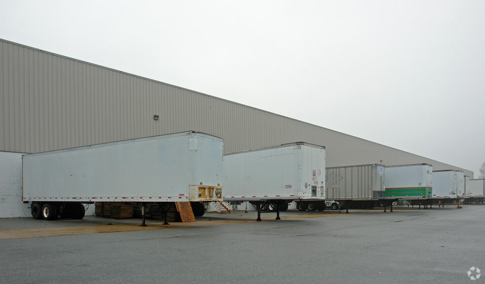 More Photos Of 1600-1640 Johnson Way, New Castle Warehouse For Lease