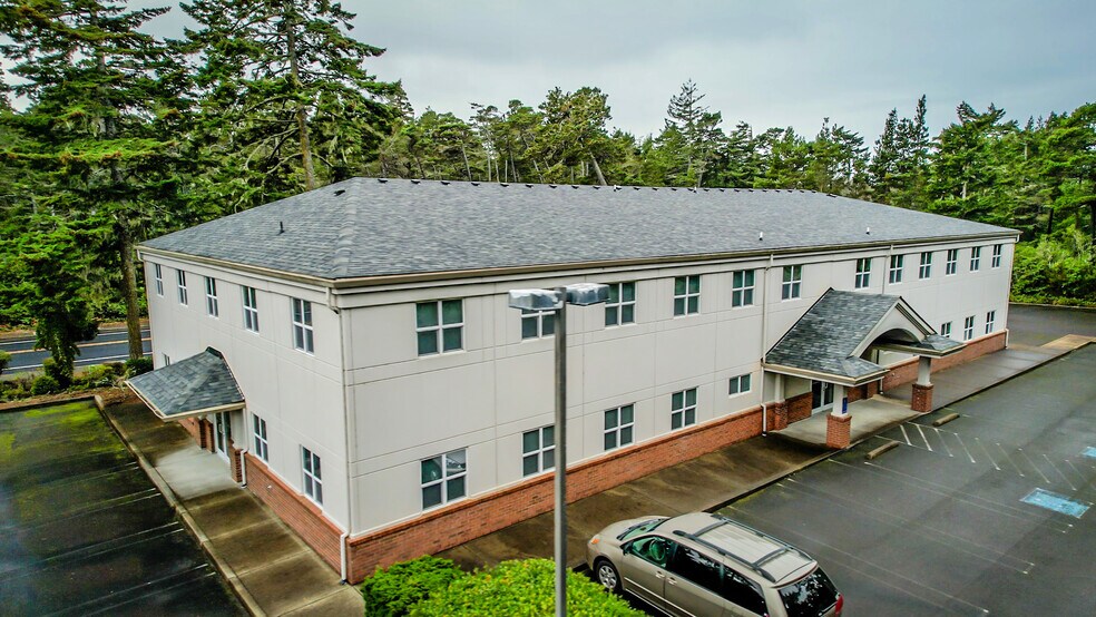 More Photos Of 705 9th St, Florence Medical For Lease