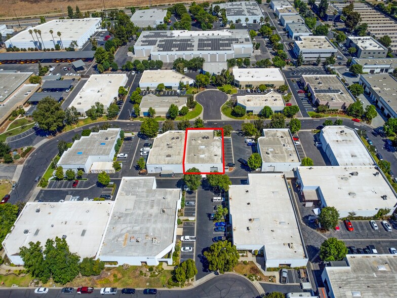 More Photos Of 11990 Hertz St, Moorpark Warehouse For Sale
