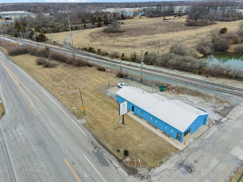 More Photos Of 8502 E 30th St, Indianapolis Warehouse For Sale