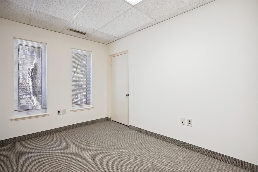 More Photos Of 9522 State Route 29, Fairfax Loft Creative Space For Sale