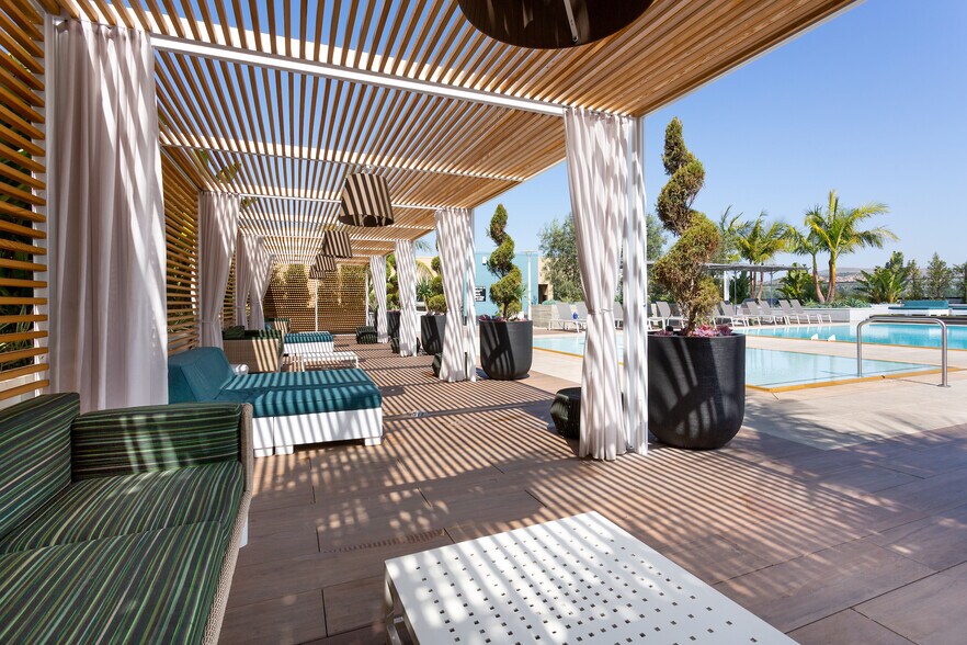 More Photos Of 185 S State College Blvd, Brea Apartments For Lease