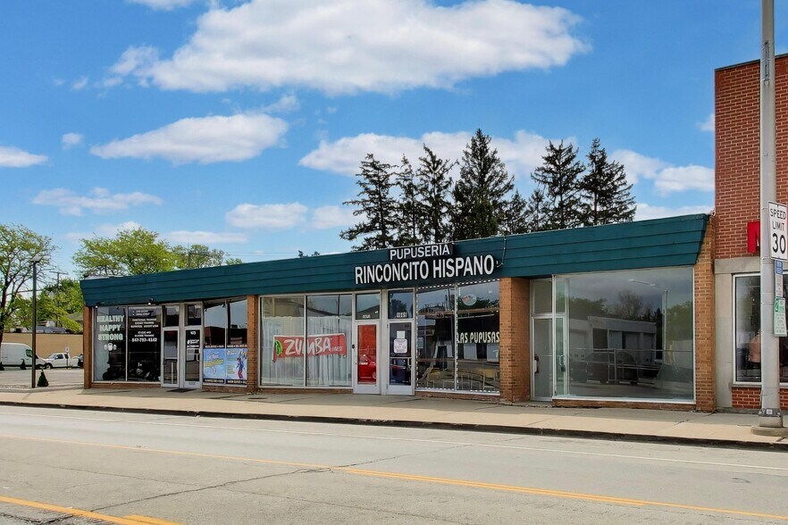 More Photos Of 1667-1675 Oakton St, Des Plaines Storefront For Sale