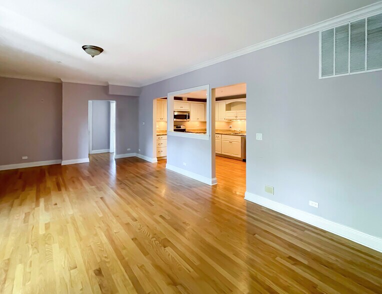 More Photos Of 3556 Western Ave, Highland Park Apartments For Sale