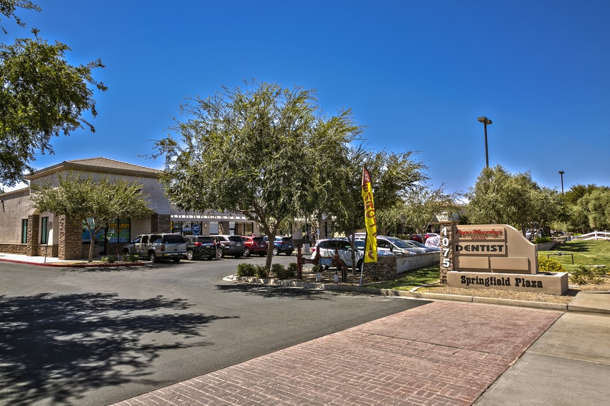 More Photos Of 1075 E Riggs Rd, Chandler Freestanding For Lease