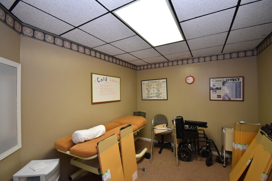 More Photos Of 100 Brenda Ave, Danville Medical For Sale