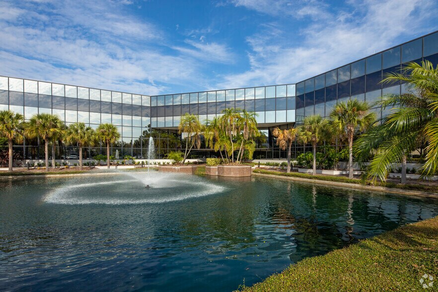 More Photos Of 3507 E Frontage Rd, Tampa Office For Lease