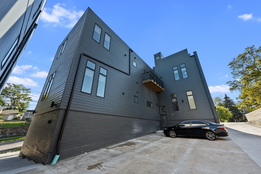 More Photos Of 2387 W 5th St, Cleveland Apartments For Sale