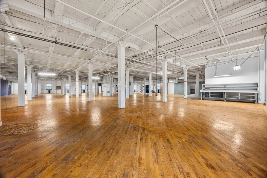 More Photos Of 39-49 St Bridgets Dr, Rochester Manufacturing For Lease