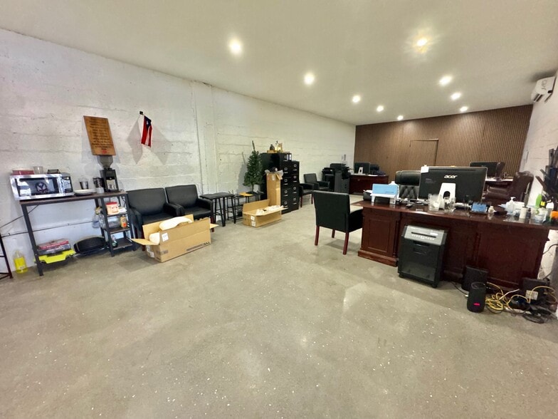 More Photos Of 21480 Jamaica Ave, Jamaica Auto Repair For Sale