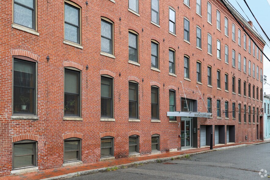 More Photos Of 7 Prince Pl, Newburyport Office For Sale