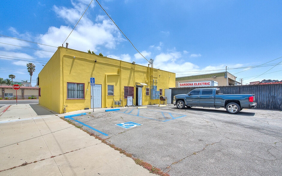 More Photos Of 14901 S Western Ave, Gardena Freestanding For Lease