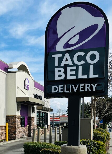 More Photos Of 7000-7200 Bancroft Ave, Oakland Unknown For Lease