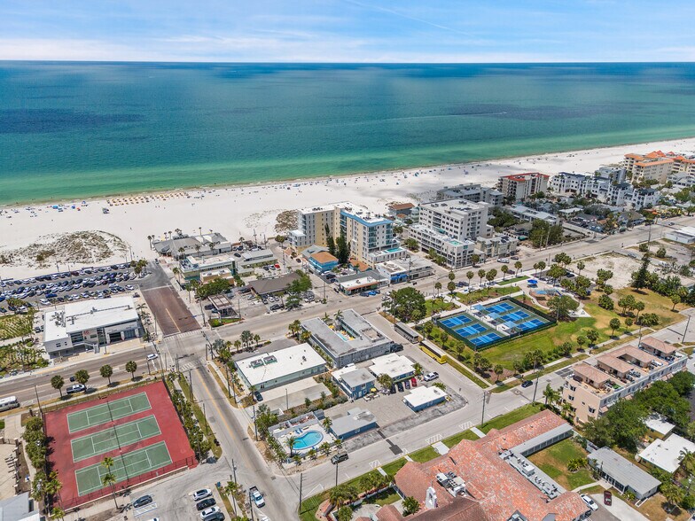 More Photos Of 602 Poinsettia Ave, Clearwater Beach Hotel For Sale