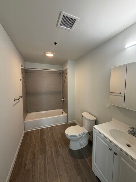 More Photos Of 226 New Brunswick Ave, Perth Amboy Apartments For Sale