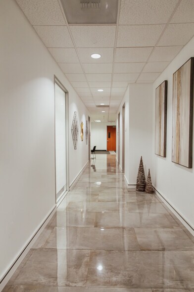 More Photos Of 4097 Trail Creek Rd, Riverside Light Manufacturing For Lease