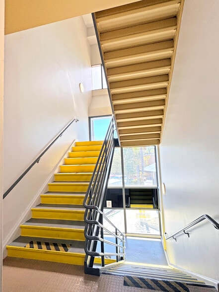 More Photos Of 556 N Diamond Bar Blvd, Diamond Bar Office For Sale