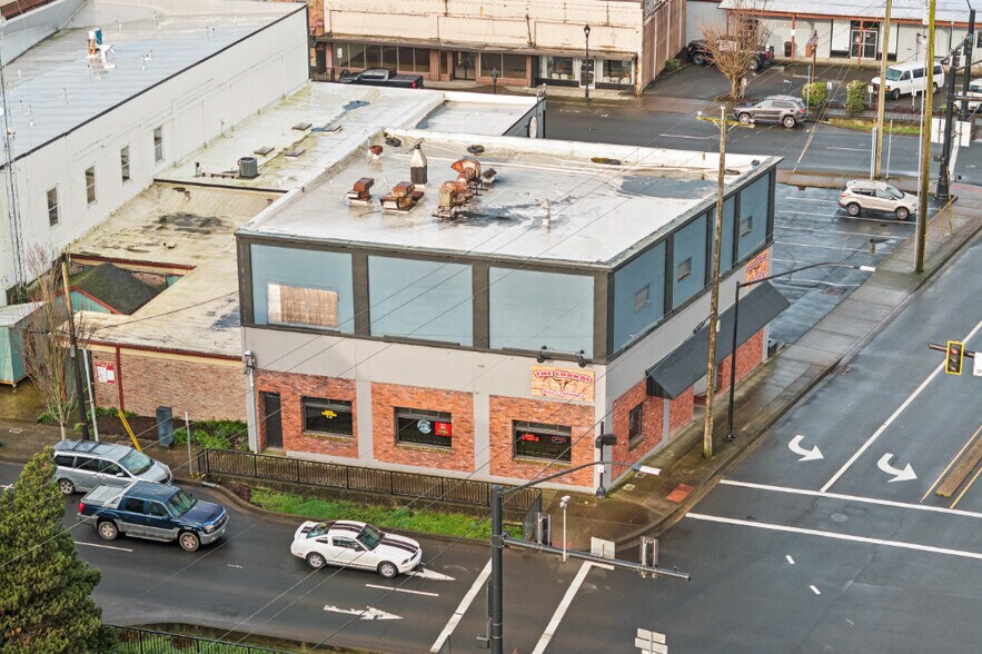 More Photos Of 2015 1st St, Tillamook General Retail For Sale