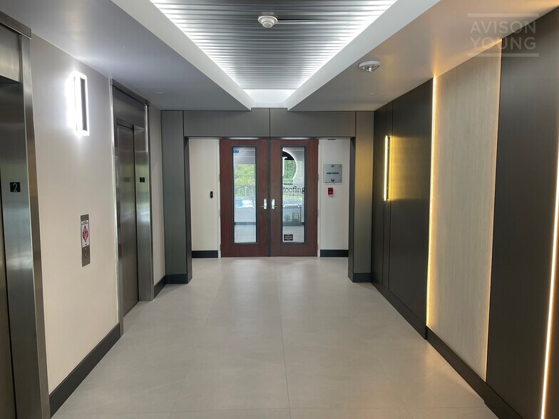 More Photos Of 1211 State Road 436, Orlando Office For Lease