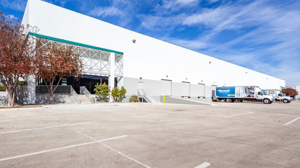 More Photos Of 4633 Perrin Crk, San Antonio Unknown For Lease