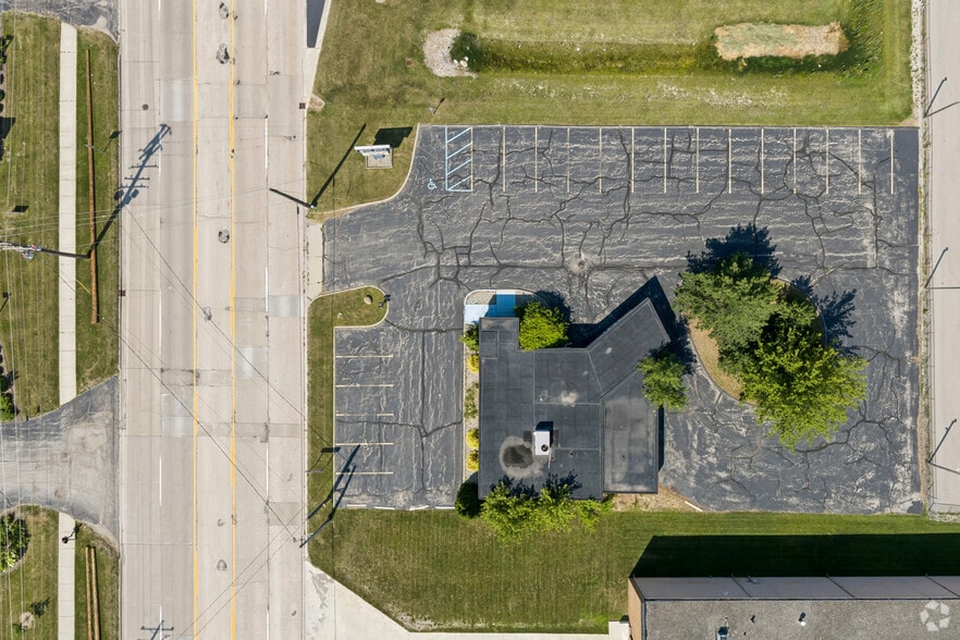 More Photos Of 4335 Wilder Rd, Bay City Office For Sale