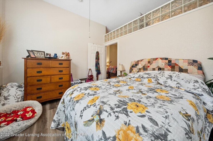 More Photos Of 335 Horatio St, Charlotte Apartments For Sale