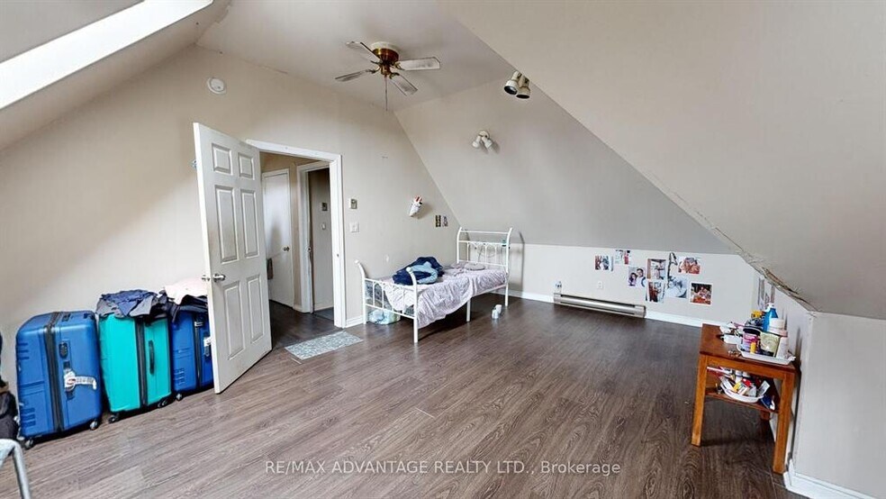 More Photos Of 193 Wharncliffe Rd N, London Apartments For Sale