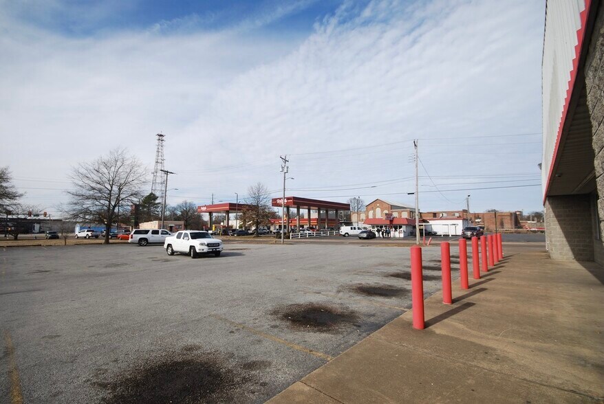 More Photos Of 220-224 N Royal St, Jackson Storefront For Sale