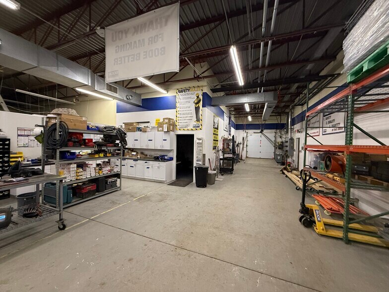 More Photos Of 72 Cedar Hill St, Marlborough Manufacturing For Lease