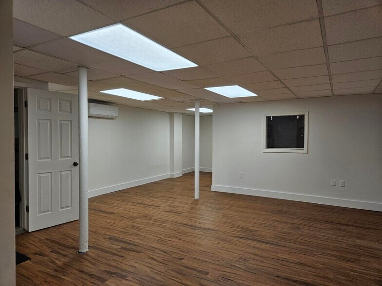 More Photos Of 24 Irvine Turner Blvd, Newark Storefront Retail Residential For Lease