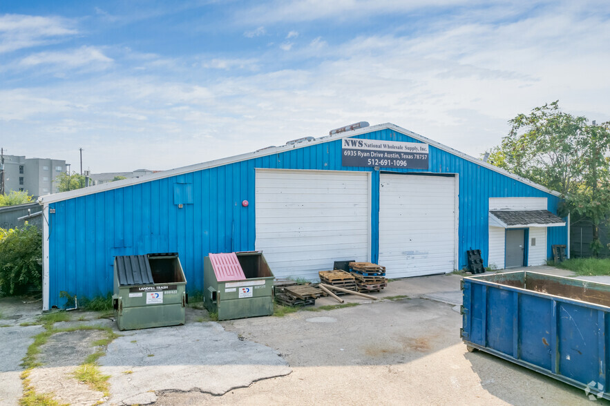 Primary Photo Of 6935 Ryan Dr, Austin Warehouse For Lease