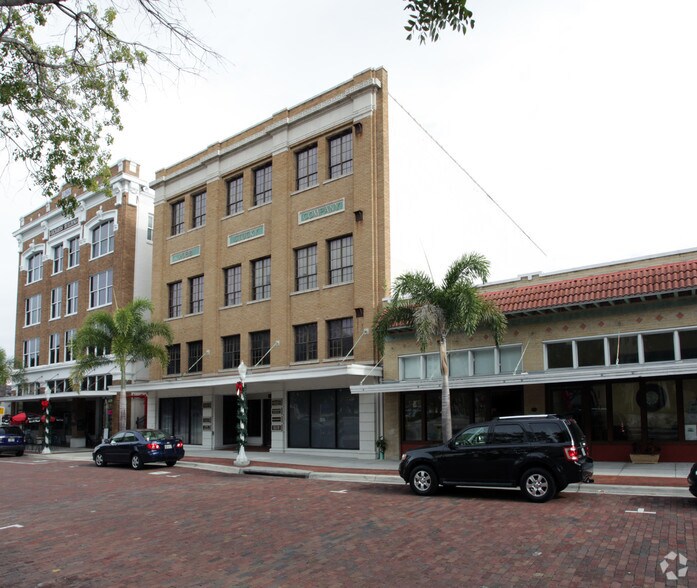 More Photos Of 1625 Hendry St, Fort Myers Loft Creative Space For Lease