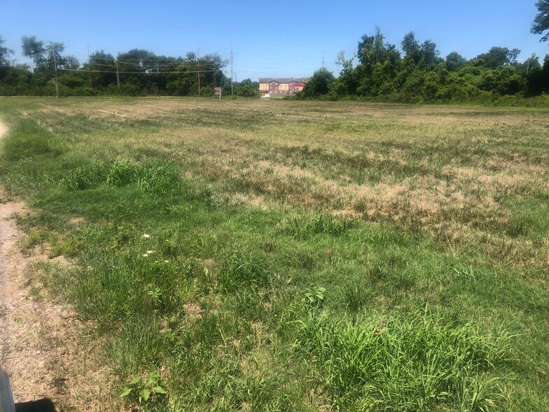 More Photos Of 18450 Olive Street Rd, Chesterfield Land For Sale