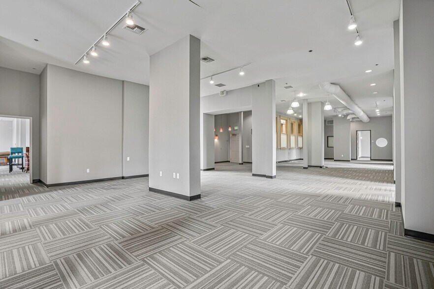 More Photos Of 901-933 4th Ave, San Diego Storefront Retail Office For Sale