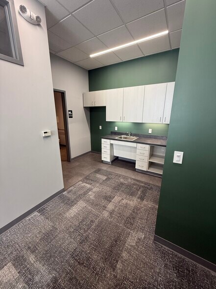 More Photos Of 2212 Murray Ave, Pittsburgh Apartments For Lease