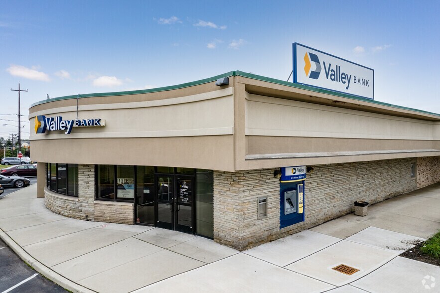 More Photos Of 1033-1061 Bloomfield Ave, Clifton Unknown For Lease