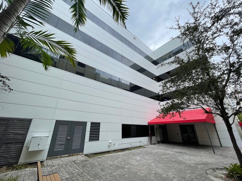 More Photos Of 1799 SE 17th St, Fort Lauderdale Medical For Lease