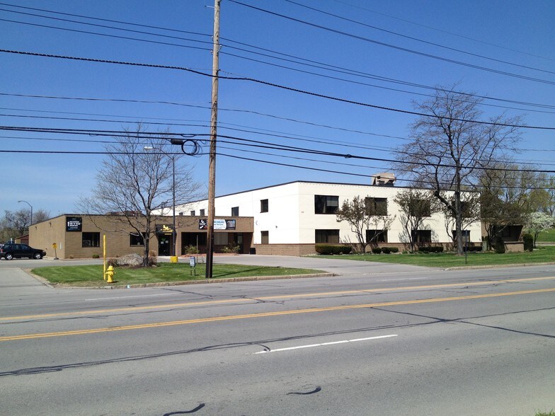 More Photos Of 687 Lee Rd, Rochester Medical For Lease