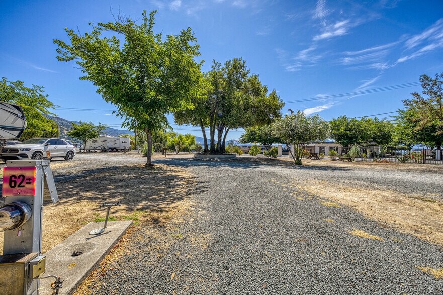 More Photos Of 2985 Lakeshore Blvd, Upper Lake Manufactured Housing Mobile Home Park For Sale