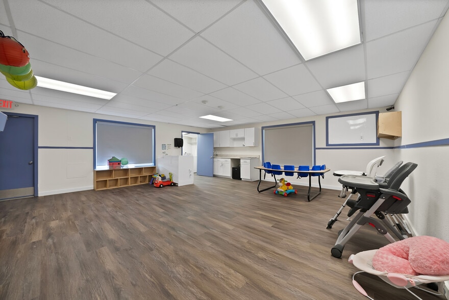More Photos Of 130 S Moore Rd, Coppell Daycare Center For Sale