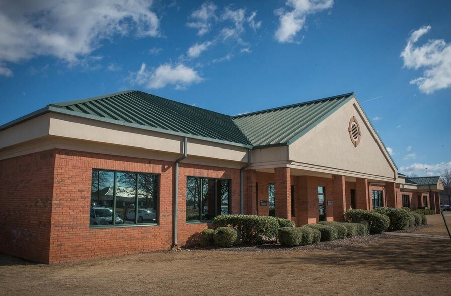 More Photos Of 9238 Madison Blvd, Madison Medical For Lease