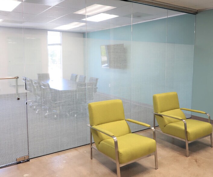 More Photos Of 1300 Bay Area Blvd, Houston Coworking Space
